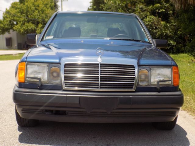 1986 Mercedes-Benz 300-Series 300 e - photo 12
