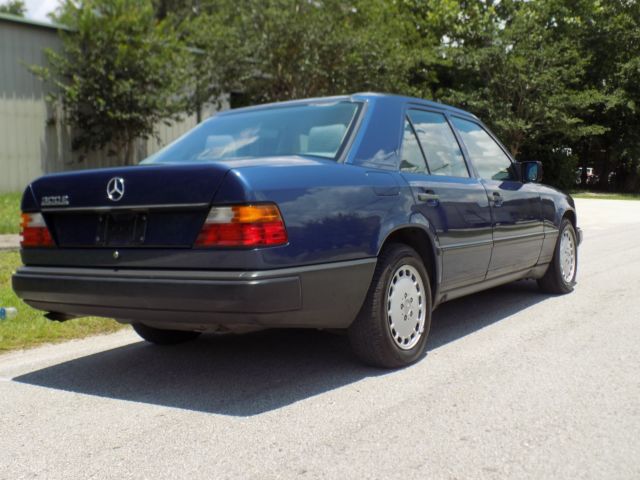 1986 Mercedes-Benz 300-Series 300 e - photo 5