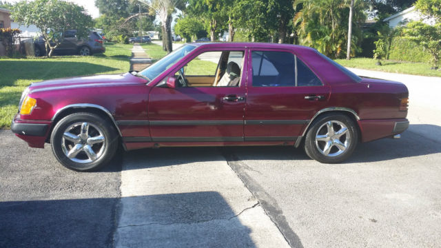 1986 Mercedes 300e for sale as is.... 1986 Mercedes-Benz 300-Series