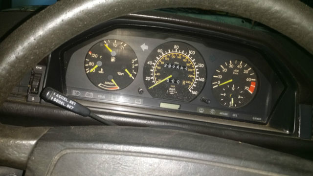 1986 Mercedes-Benz 300-Series - photo 11