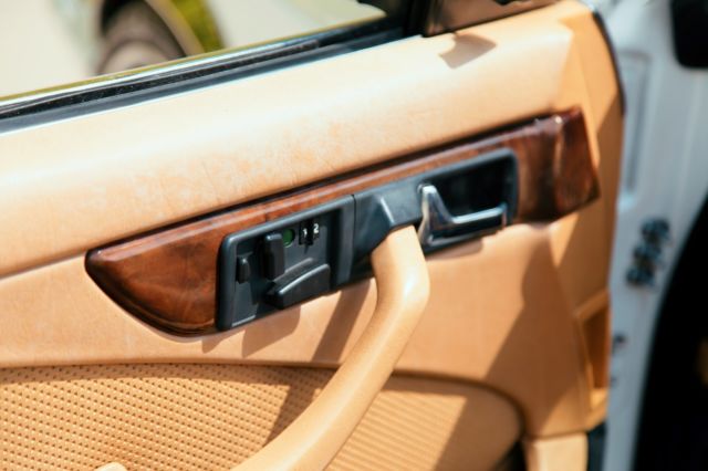 1986 Mercedes-Benz S-Class 560 SEC - photo 8