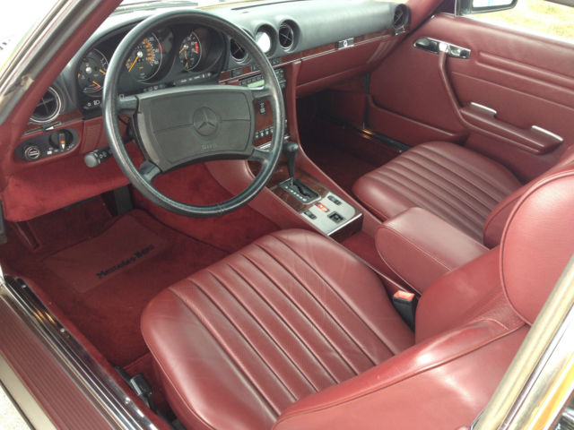 1986 Mercedes-Benz SL-Class 560SL CONVERTIBLE - photo 8