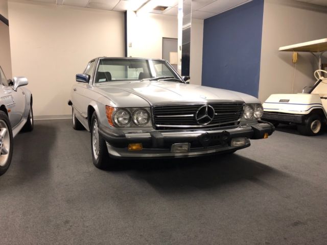 1986 Mercedes 560SL 1,875 miles/yr! LOW MILEAGE EXCELLENT CONDITION 1986 Mercedes-Benz SL-Class