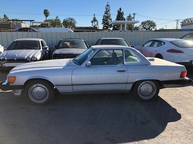 1986 Mercedes-Benz SL-Class 560SL - photo 2