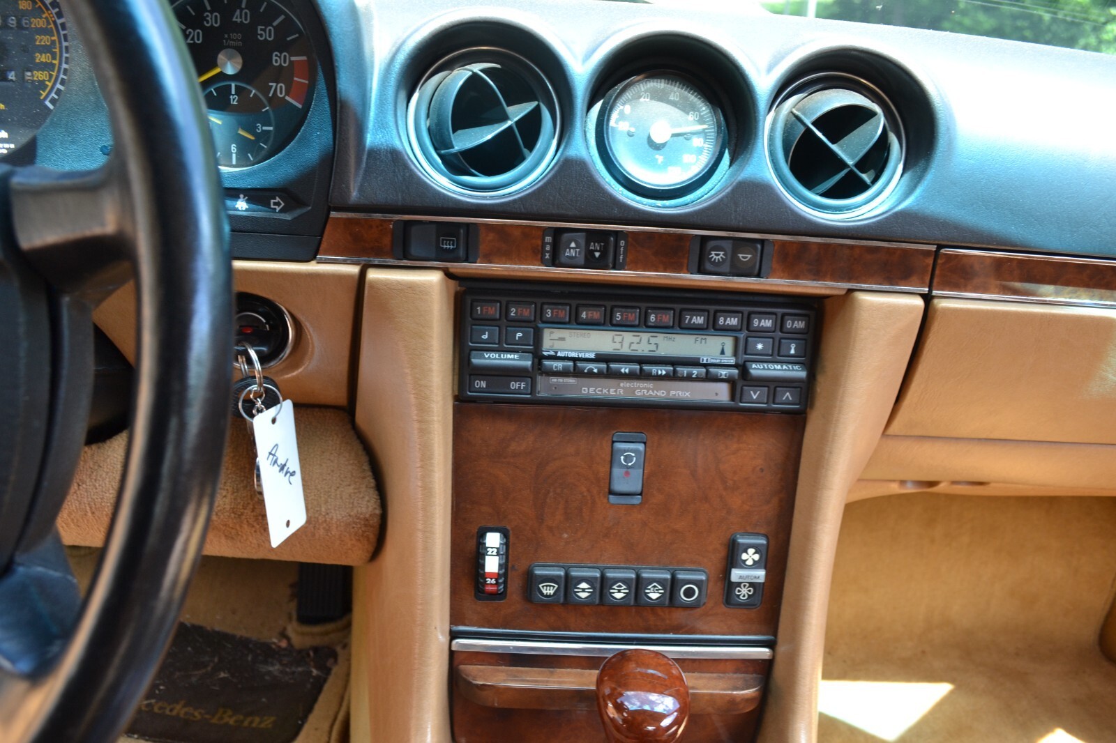 1986 Mercedes-Benz SL-Class - photo 9