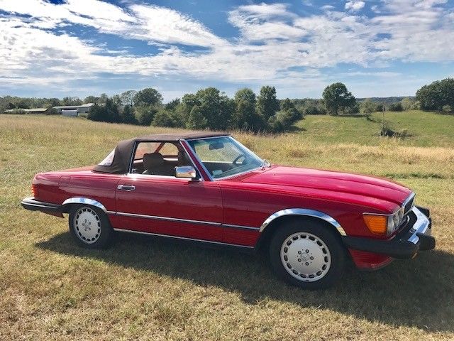 1986 Mercedes 560SL Excellent condition, both tops! 1986 Mercedes-Benz SL-Class 560SL