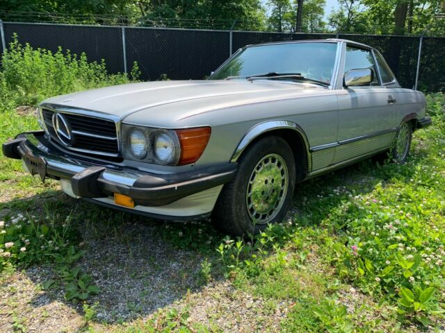 1986 Mercedes-Benz SL-Class 560SL - photo 3