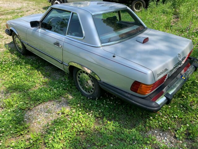1986 Mercedes-Benz SL-Class 560SL - photo 5