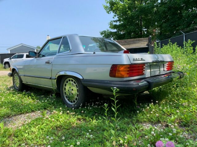 1986 Mercedes-Benz SL-Class 560SL - photo 6
