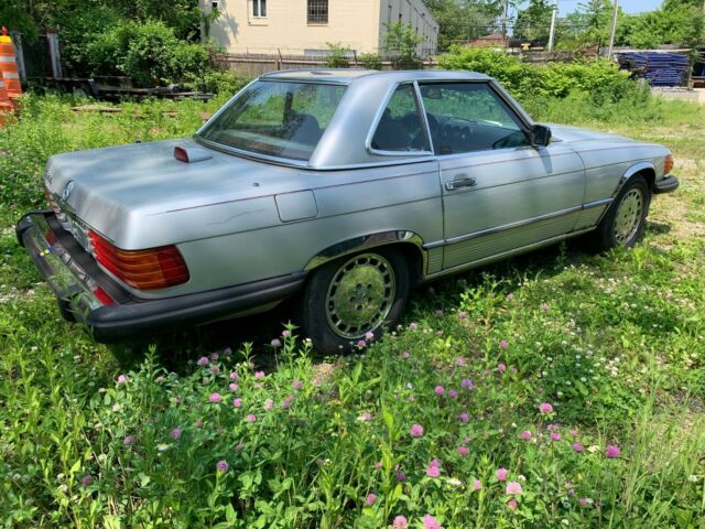 1986 Mercedes-Benz SL-Class 560SL - photo 8