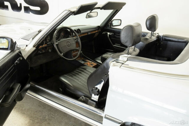 1986 Mercedes-Benz SL-Class 560SL Roadster - photo 11