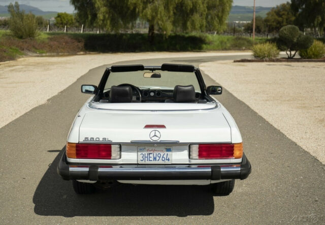 1986 Mercedes-Benz SL-Class 560SL Roadster - photo 4