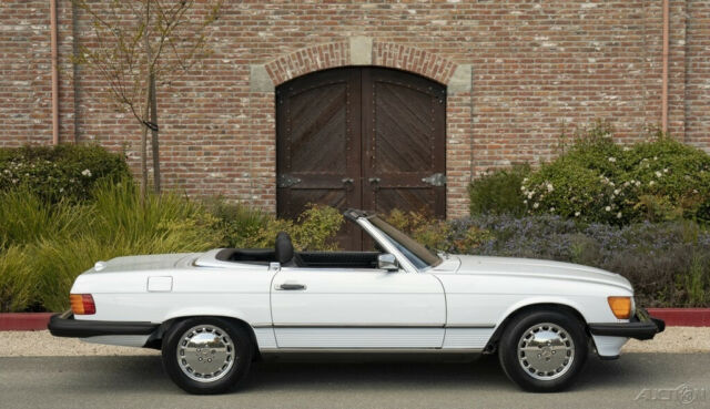 1986 Mercedes-Benz SL-Class 560SL Roadster - photo 6