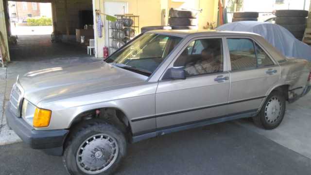 1986 Mercedes-Benz 190-Series - photo 4