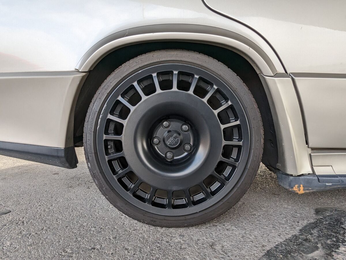 1986 Mercedes-Benz 190E E 2.3-16 - photo 11