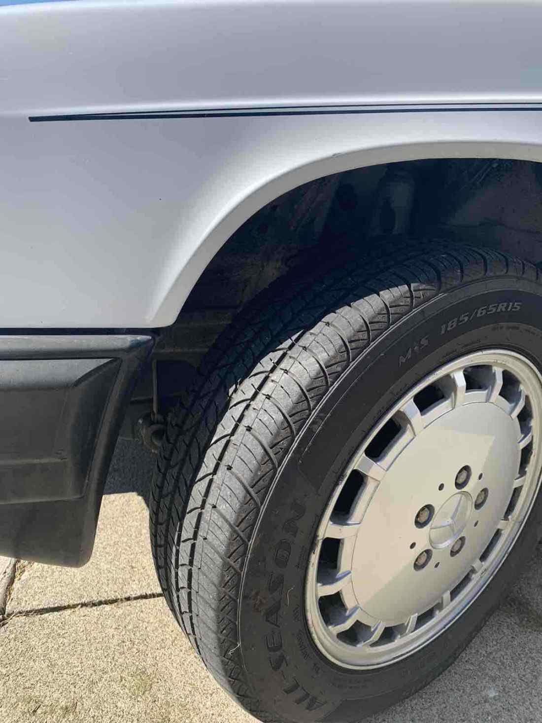 1986 Mercedes-Benz 190E E 2.3 - photo 5