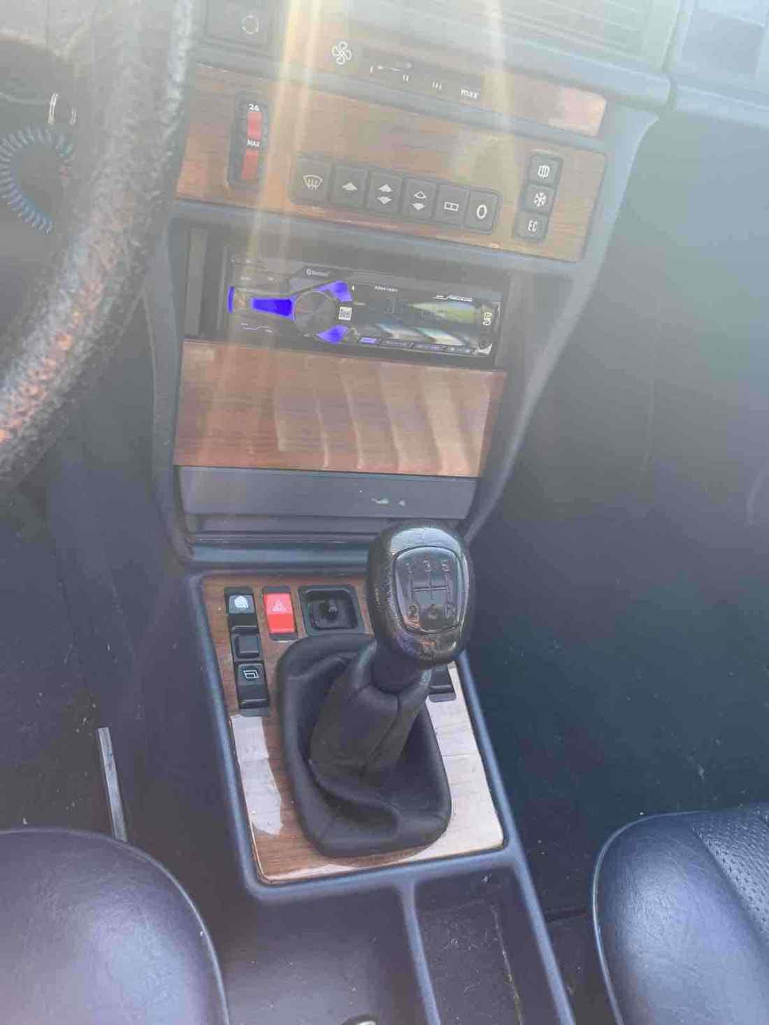 1986 Mercedes-Benz 190E E 2.3 - photo 9