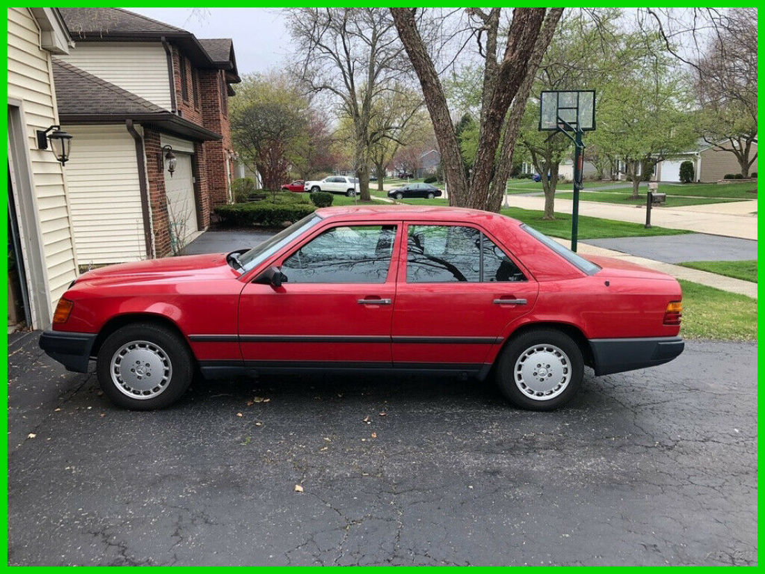 1986 Mercedes-Benz 300E 4 Dr 3L I6 5 Speed Manual RWD 101,062 Miles 1 Owner 1986 Mercedes-Benz 300-Series 4 Dr