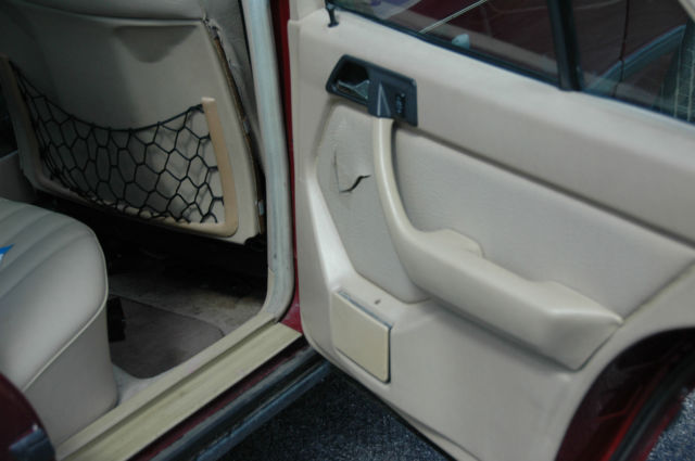 1986 Mercedes-Benz 300-Series - photo 7
