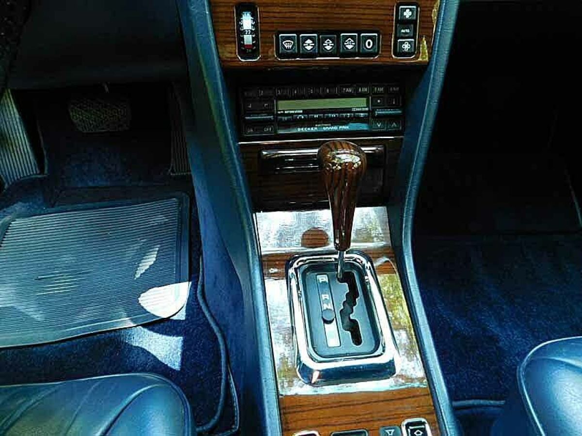 1986 Mercedes-Benz E-Class - photo 11