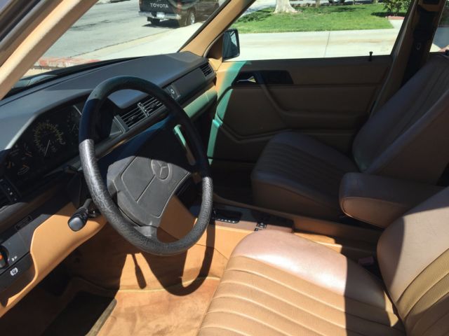 1986 Mercedes-Benz 190-Series - photo 6