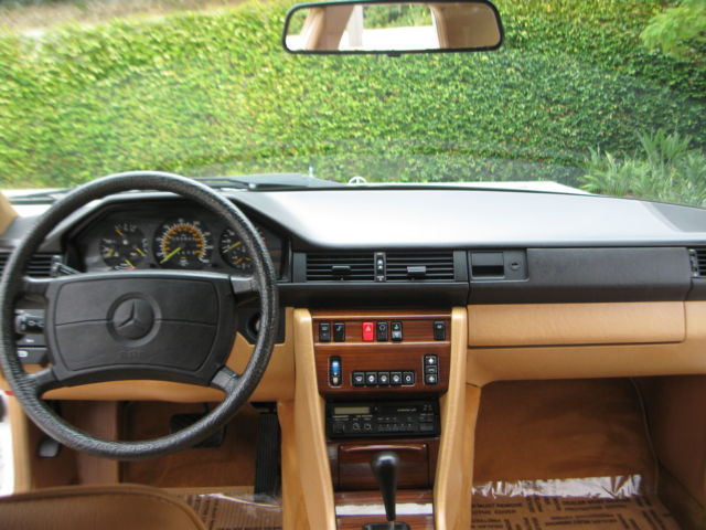 1986 Mercedes-Benz 300-Series W124 E300 - photo 10