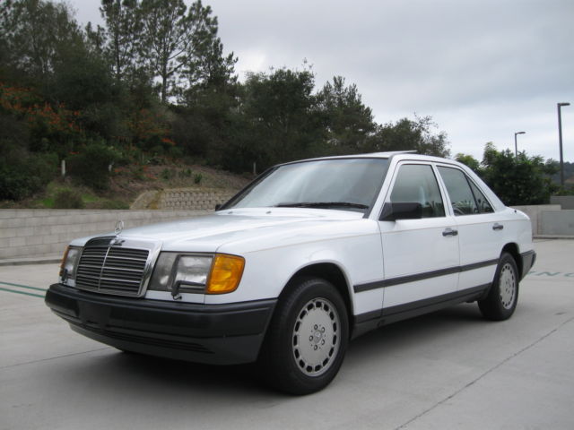 1986 Mercedes-Benz 300-Series W124 E300 - photo 2