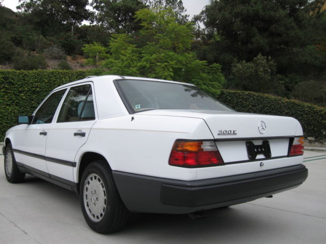 1986 Mercedes-Benz 300-Series W124 E300 - photo 5