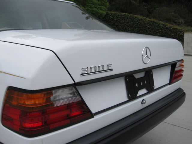 1986 Mercedes-Benz 300-Series W124 E300 - photo 6