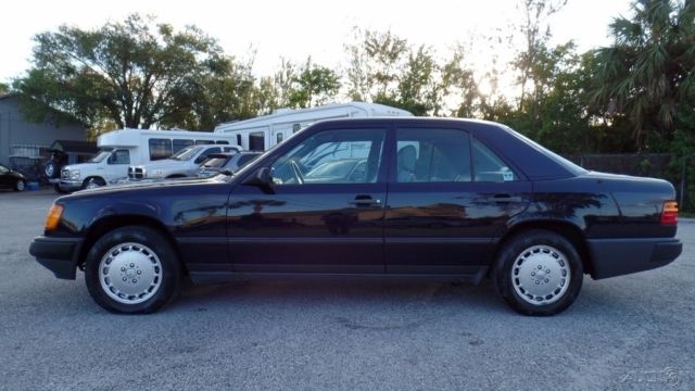 1986 Mercedes-Benz 300-Series 300E W124 FLORIDA CARFAX NO RESERVE! - photo 2