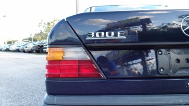 1986 Mercedes-Benz 300-Series 300E W124 FLORIDA CARFAX NO RESERVE! - photo 5