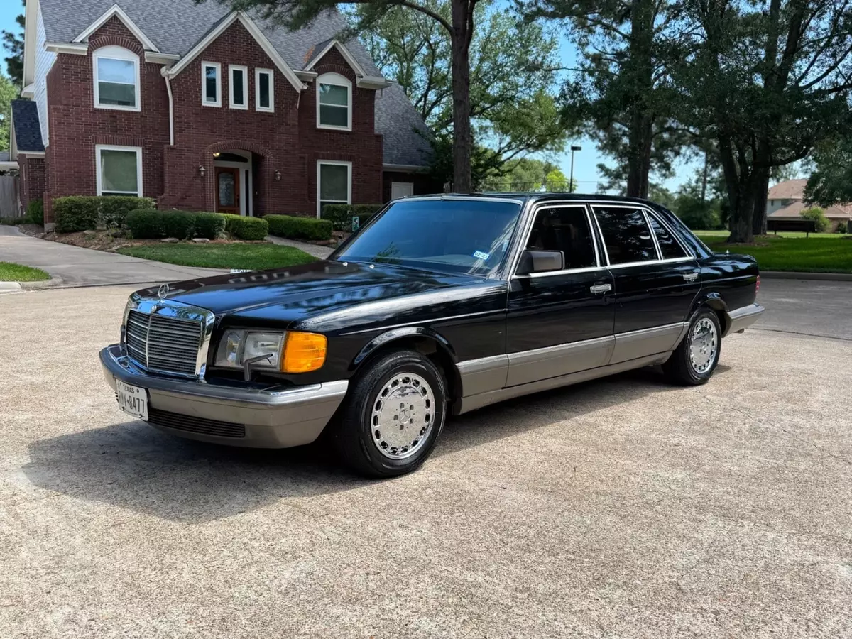 1986 Mercedes Benz 420 SEL Classic Vintage 4 Door Sedan 4.2 V8 1986 Mercedes-Benz 420 SEL Classic 4 Door Sedan