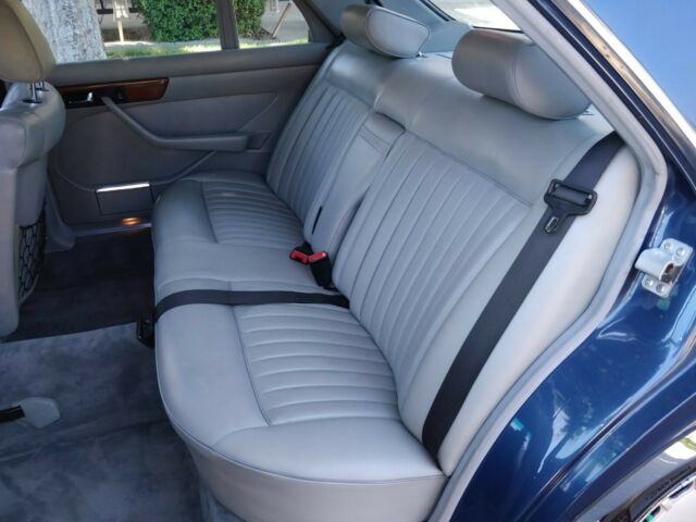 1986 Mercedes-Benz S-Class 420SEL W126 - photo 11