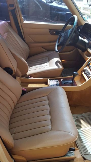 1986 Mercedes-Benz 400-Series - photo 5