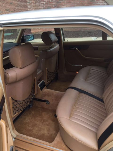 1986 Mercedes-Benz 400-Series - photo 7