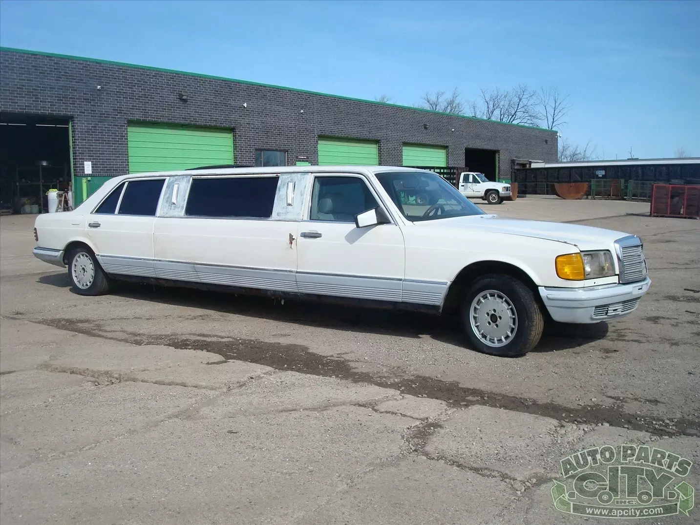 1986 Mercedes-Benz 500-Series WE SHIP ! NEEDS WORK ! - photo 13