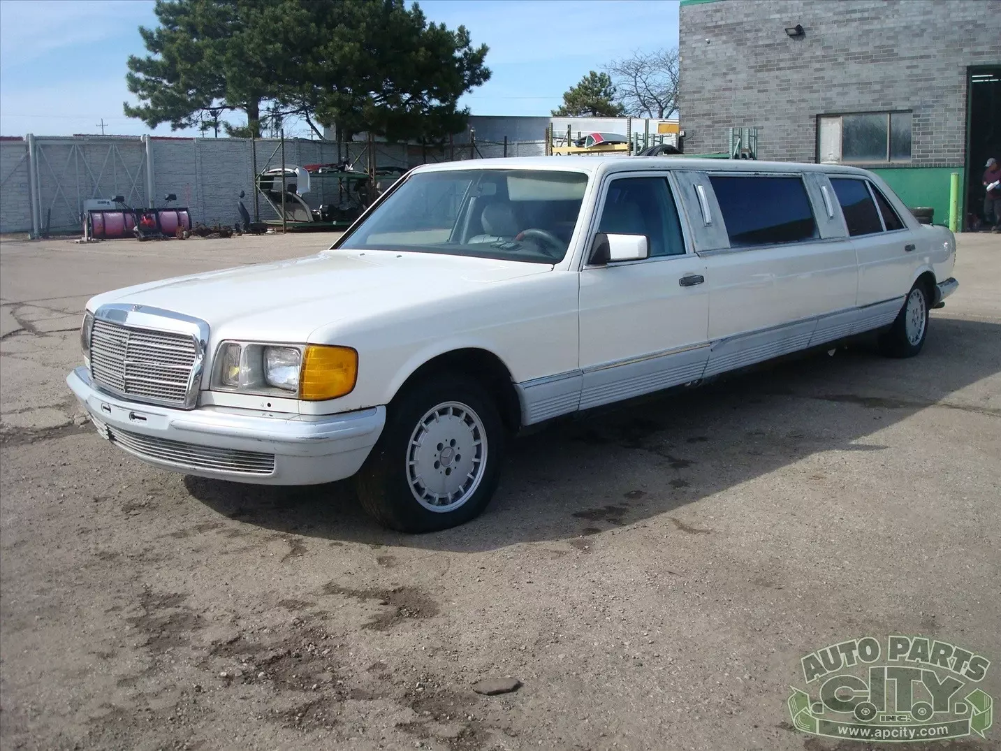 1986 Mercedes-Benz 500-Series WE SHIP ! NEEDS WORK ! - photo 5