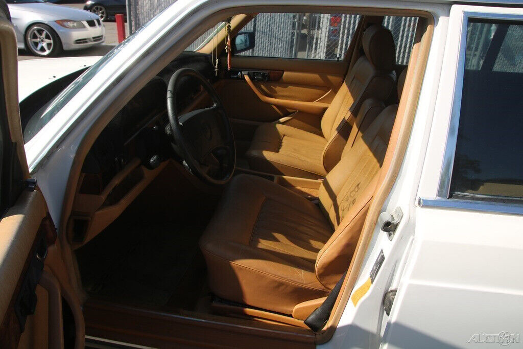1986 Mercedes-Benz 500-Series 560 SEL - photo 13