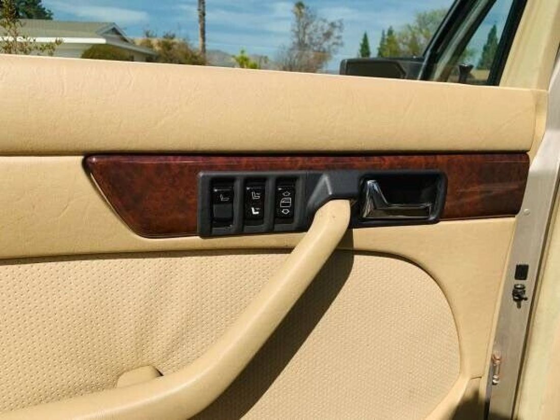 1986 Mercedes-Benz 500-Series SEL - photo 9