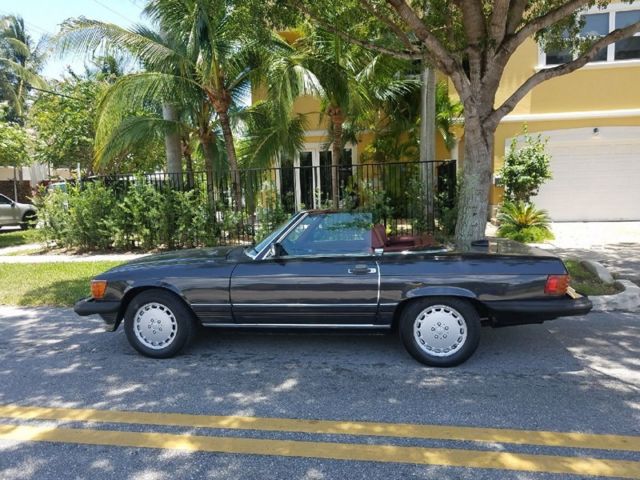 1986 Mercedes-Benz SL-Class 560 SL - photo 2