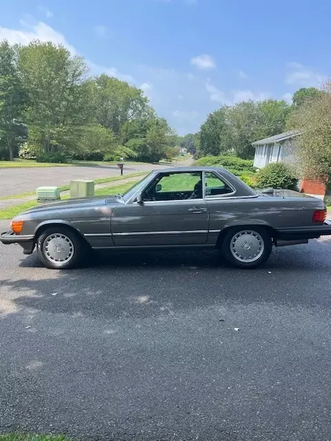 1986 mercedes-benz 560sl Coupe/Convertible 1986 Mercedes-Benz SL-Class