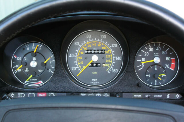 1986 Mercedes-Benz SL-Class 560 SL - photo 12