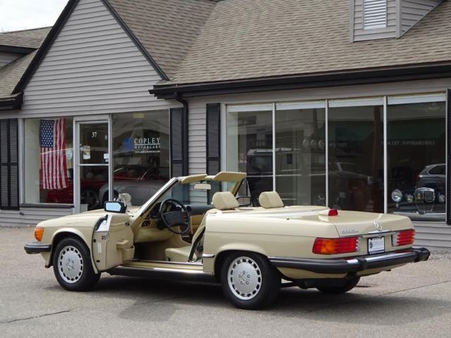 1986 Mercedes-Benz SL-Class 560SL roadster - photo 11
