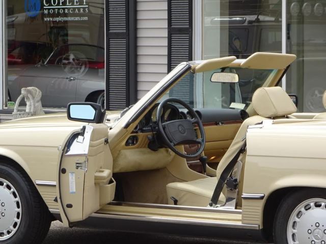 1986 Mercedes-Benz SL-Class 560SL roadster - photo 12