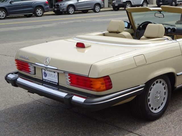 1986 Mercedes-Benz SL-Class 560SL roadster - photo 9