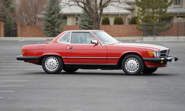 1986 MERCEDES-BENZ 560SL SIGNAL RED/BLACK 13K MILES!! 1986 Mercedes-Benz 500-Series Base Convertible 2-Door