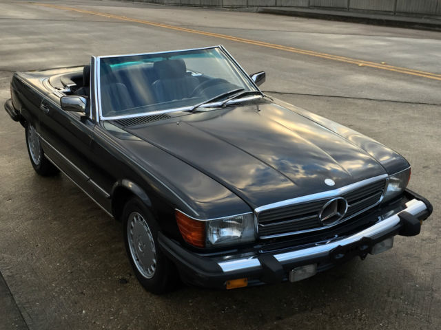 1986 Mercedes Benz 560SL W107 ROADSTER, EURO lights, DB 199 BLACK / BLACK int. * 1986 Mercedes-Benz SL-Class RARE DB 199 BLACK PEARL ext. / BLACK LEATHER int.