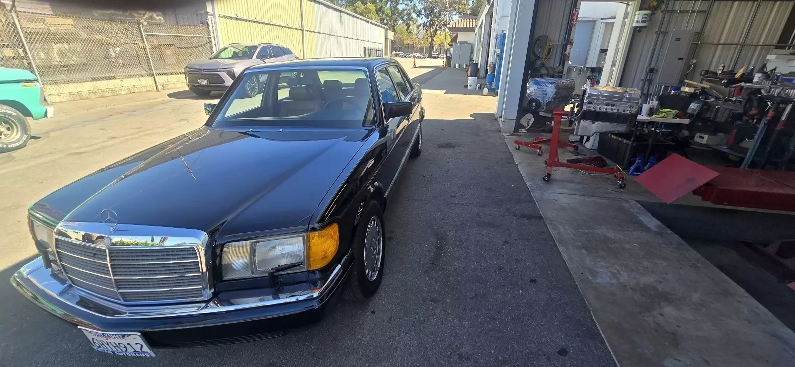 1986 Mercedes-Benz S-Class Black SEL 1986 Mercedes-Benz S-Class SEL