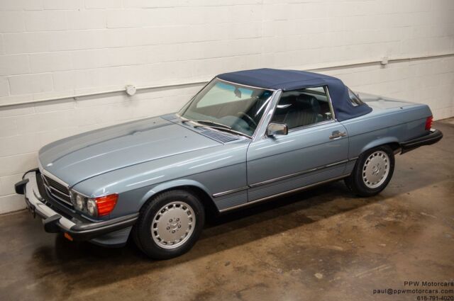 1986 Mercedes-Benz SL-Class 560SL - photo 11