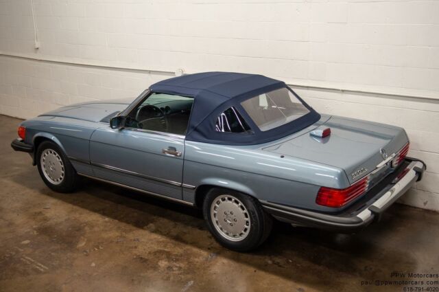 1986 Mercedes-Benz SL-Class 560SL - photo 12